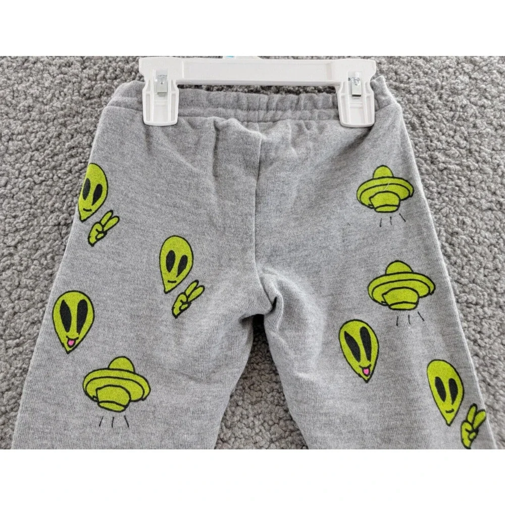 Chaser Silly Aliens Bliss Knit Pants Little Boys' 3 Heather Grey Pullover Style - Picture 11 of 15